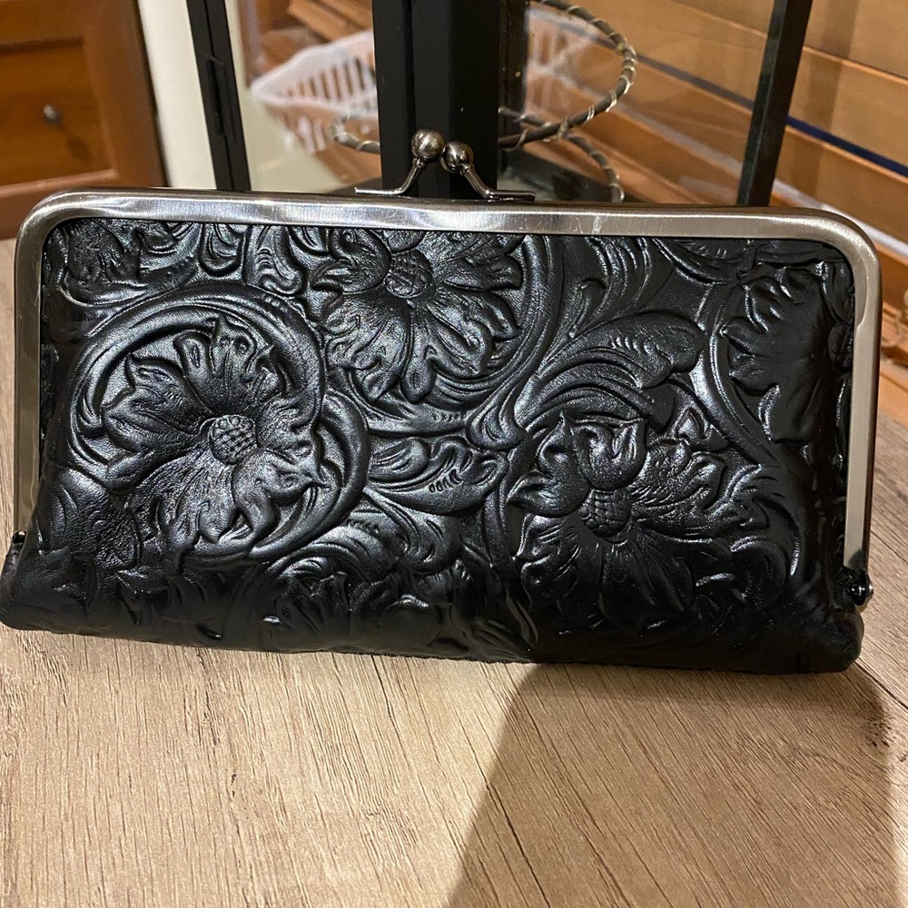 Patricia Nash wallet